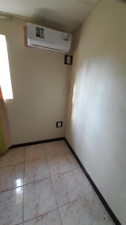 Sucasa Apartment Willemstad Esterno foto